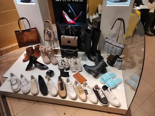 کیف و کفش داوری فر