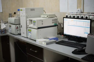 آزمایشگاه دکتر موسوی