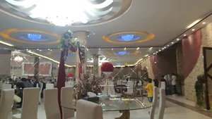 تالار آراد مدیریت سیروس سلیمی
