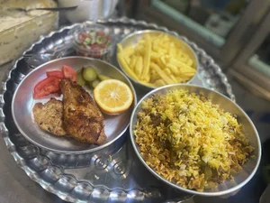 رستوران نیمروز