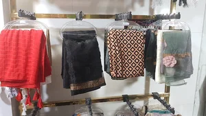 فروشگاه شال و روسری نایس (Scarf nice)