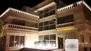 محسن آدینه