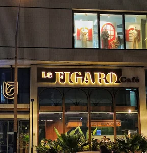 Figaro Cafe