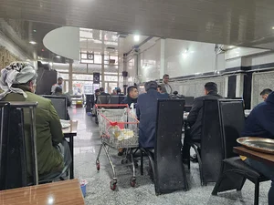 رستوران مام کریم