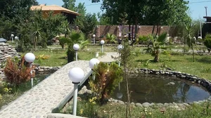 باغ و سفره خانه زرین