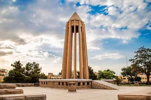 آرامگاه ابوعلی سینا