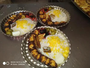 رستوران دادلی 2