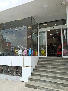 بزرگ فروشگاه ماشین شارژی کاردیتو