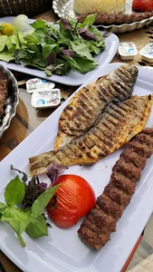 کافه سنتی و رستوران بانوی گیلانی