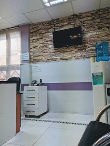 دکتر ایزد پور