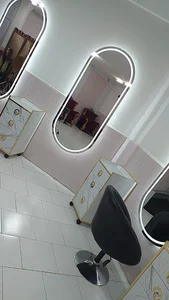 آرایشگاه گل سرخ