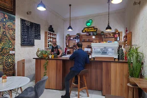 کافه الکسیر - Cafe Elixir