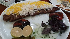 کافه رستوران کلاسیک