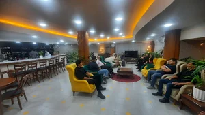 کافه کتاب و گردشگری خیام