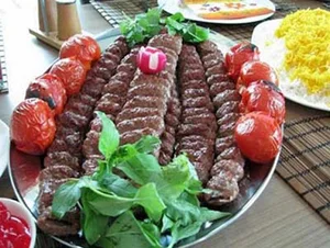 باغ رستوران بید مجنون