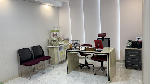 مطب دکتر کیهان بشیری و دکتر مهشید آگاه