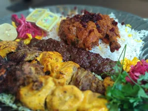 باغ تالار مژه