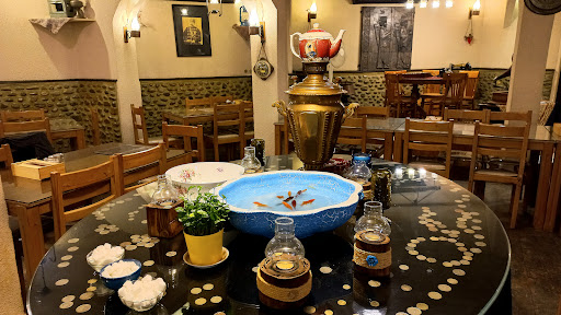 رستوران عتیق