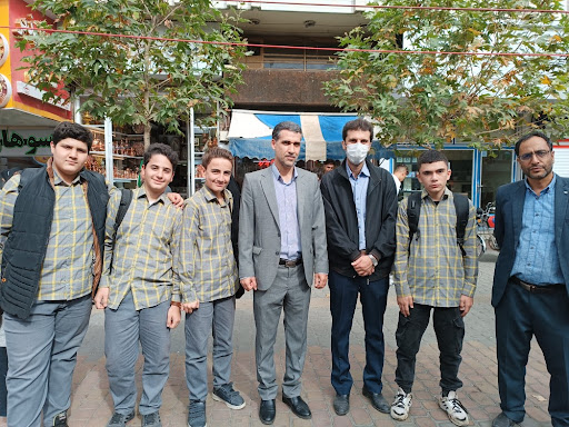 مدرسه شهید مصطفی خمینی یک