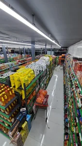 فروشگاه بزرگ سادات شعبه خمینی شهر 4