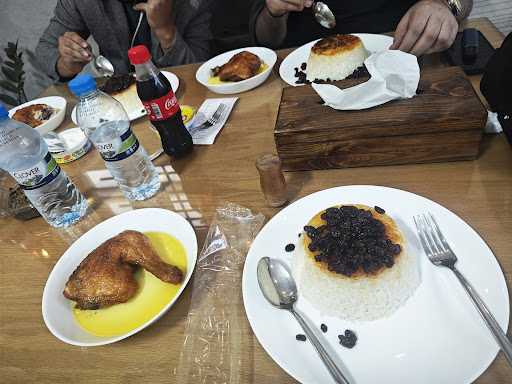 رستوران شهر غذا گلبرگ
