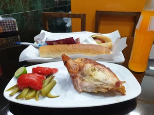 اغذیه رنگارنگ