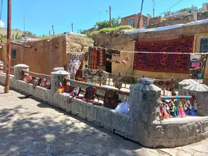 زبان سرای عرشا