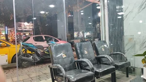 مسکن آپادانا