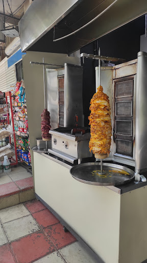 شاورما العربی