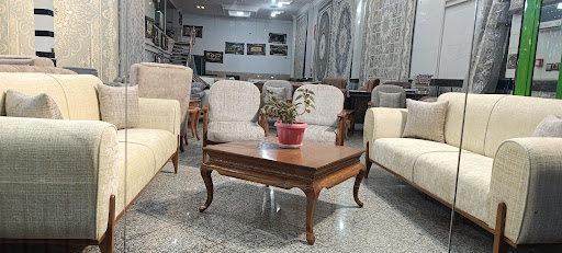 گالری فرش و مبلمان معین