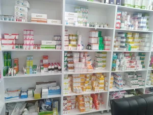 داروخانه دامپزشکی شهاب، دکتر شکوفه حساس