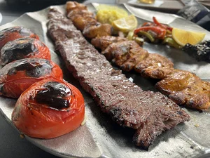 رستوران باغ وزرا