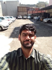 پارکینگ بزرگ بازار با مدیریت محمد قاسم اعظمی