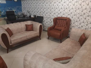 انبار مرکزی مبل دارکوب