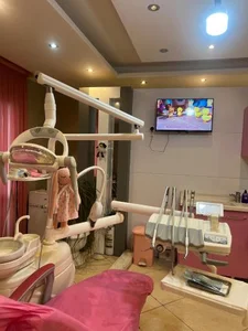 دندانپزشکی شقایق