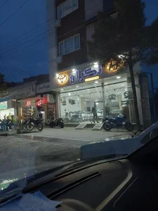 نمایشگاه اتومبیل تکران 2