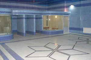 استخر هتل شادی 4