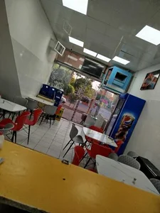 پیتزا و ساندويچ صابر 2