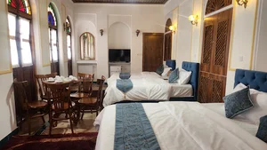 عمارت تاریخی هفته