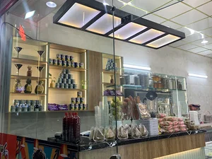 آبمیوه و بستنی آبمیوه‌چی