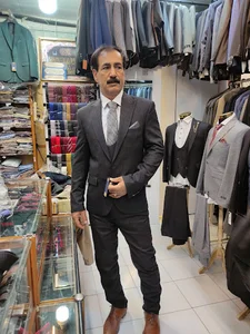 فروشگاه پوشاک مردانه و کت و شلوار تندیس