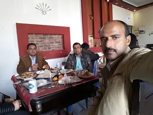 رستوران پدیده