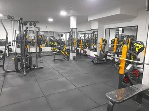 باشگاه بدنسازی ایلیا 5