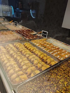 کافه باقلوای شاهکار