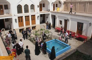 کافه رستوران سنتی تدین