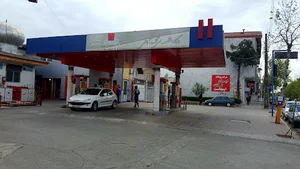 پمپ بنزین کاظمی