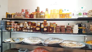 لبنیات‌ محلی ‌دهلق اراک
