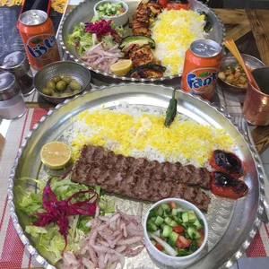 رستوران و سفره خانه دیاکو 2