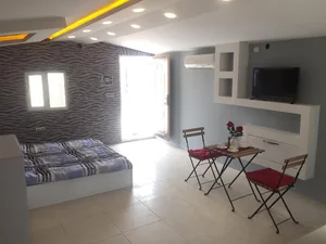 مرکز آموزش خلبانی و خدمات هوایی آسمان آبی قشم