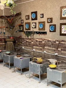کارگاه سفالگری فرناز منطقی